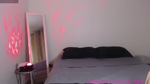 Snapshot of ninimoon chatting on 03.09.25 Ninimoon online show from 03.09.25