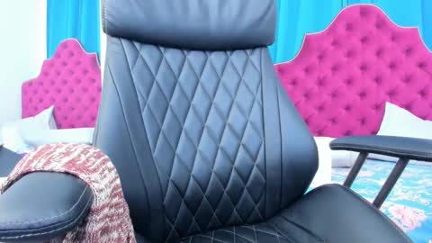 nina dee online show from 02.28.25