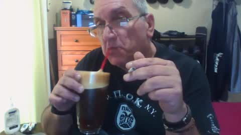 Dennis online show from 10.13.25