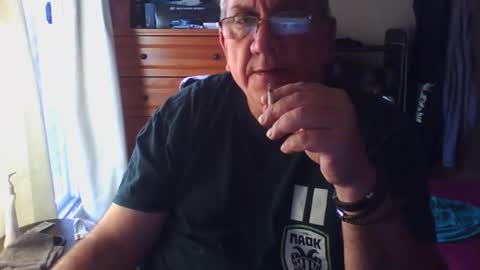 Dennis online show from 10.21.25