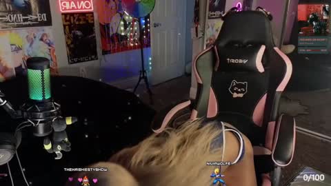 Snapshot of niviawolfe chatting on 12.09.24 NIVIA WOLFE online show from 12.09.24