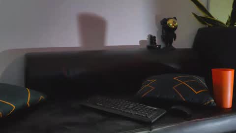 Snapshot of nixon347932 chatting on 10.15.25 Nicolas Muscle online show from 10.15.25