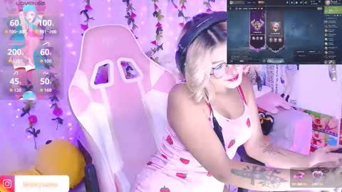 Snapshot of nixy_sama chatting on 10.14.25 Nixy Sama online show from 10.14.25