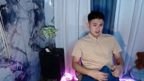 Snapshot of njay_16 chatting on 09.23.25 njay_16 online show from 09.23.25