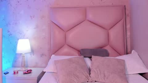   ambarsulliva  online show from 02.13.25