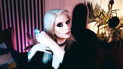 Snapshot of noah_elmer chatting on 10.14.25 REAL name LiaDM are always open online show from 10.14.25