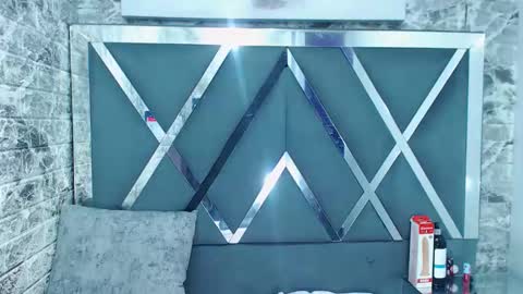 Snapshot of noah_greyhh chatting on 10.28.25 Noah online show from 10.28.25