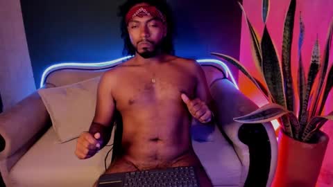 Snapshot of noah_jones__ chatting on 02.04.25 Noah online show from 02.04.25