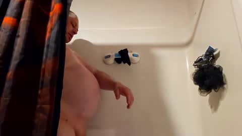 Snapshot of nodak808 chatting on 09.18.25 Jonny Coxman online show from 09.18.25