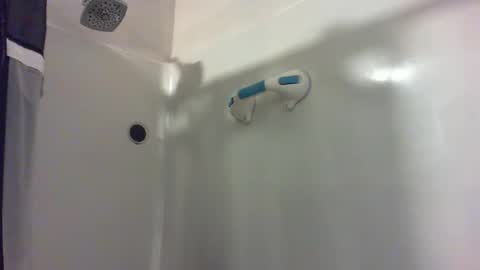 Snapshot of nodak808 chatting on 10.17.25 Jonny Coxman online show from 10.17.25