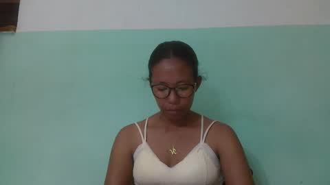 Snapshot of noellah chatting on 03.02.25 noellah online show from 03.02.25