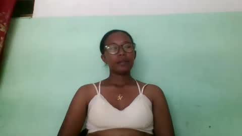 Snapshot of noellah chatting on 03.09.25 noellah online show from 03.09.25