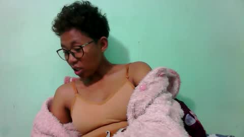 Snapshot of noellah chatting on 09.14.25 noellah online show from 09.14.25