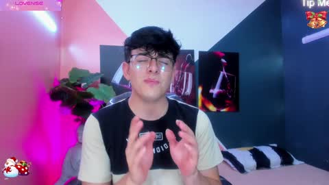 Snapshot of nolan_twink chatting on 12.13.24 Nolan online show from 12.13.24