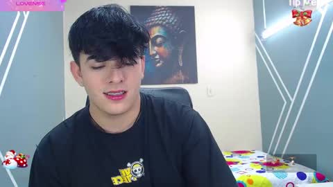 Snapshot of nolan_twink chatting on 12.13.24 Nolan online show from 12.13.24