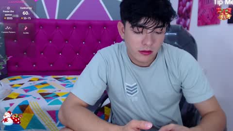 Snapshot of nolan_twink chatting on 12.14.24 Nolan online show from 12.14.24