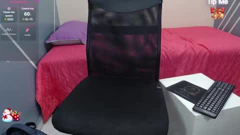 Snapshot of nolan_twink chatting on 12.27.24 Nolan online show from 12.27.24