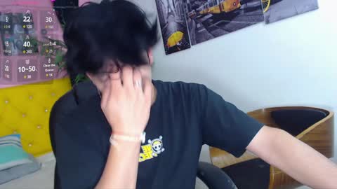 Snapshot of nolan_twink chatting on 01.21.25 Nolan online show from 01.21.25