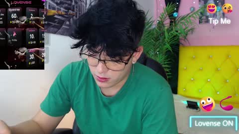 Snapshot of nolan_twink chatting on 01.24.25 Nolan online show from 01.24.25