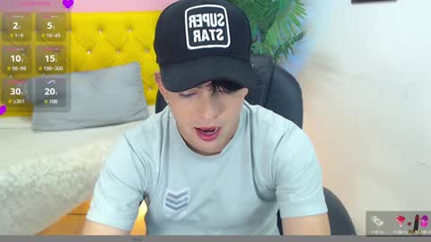 Snapshot of nolan_twink chatting on 01.29.25 Nolan online show from 01.29.25