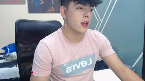 Snapshot of nolan_twink chatting on 02.02.25 Nolan online show from 02.02.25