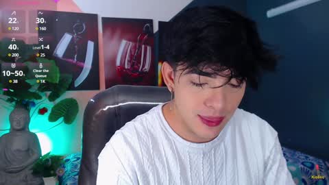 Snapshot of nolan_twink chatting on 02.05.25 Nolan online show from 02.05.25