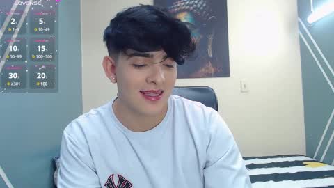 Snapshot of nolan_twink chatting on 02.12.25 Nolan online show from 02.12.25