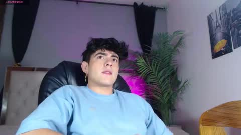 Snapshot of nolan_twink chatting on 09.29.25 Nolan online show from 09.29.25