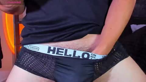 Snapshot of nolan_twink chatting on 10.21.25 Nolan online show from 10.21.25