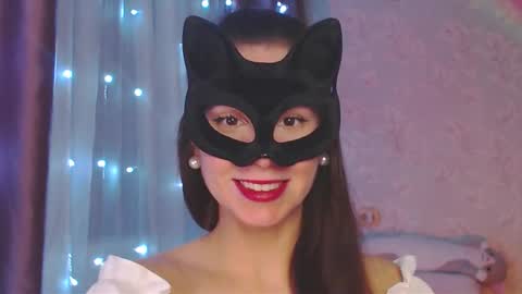 Snapshot of nonude_eva chatting on 10.19.25 Send message when u here online show from 10.19.25