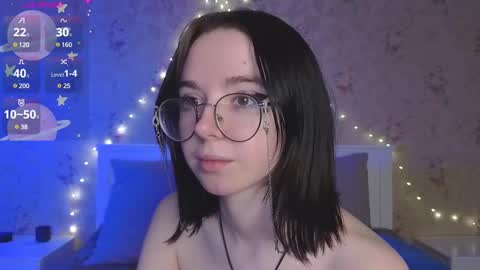 Nora Failure online show from 02.10.25