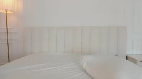 noraaddams online show from 11.21.25