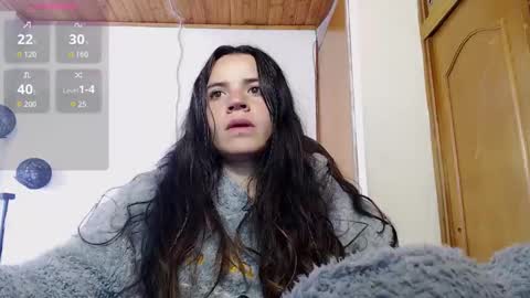 Snapshot of noreen_ chatting on 10.24.25 noreen_ online show from 10.24.25