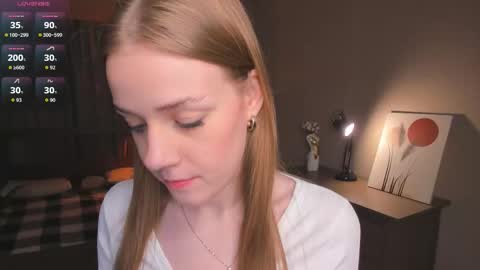 Snapshot of normaemans chatting on 10.17.25 Beatrice online show from 10.17.25