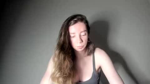 Emily snow online show from 12.08.24