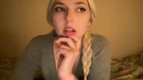 Snapshot of noscandal chatting on 03.04.25 noscandal online show from 03.04.25