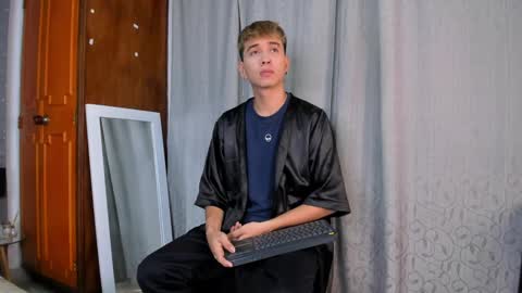 Snapshot of novawheeler chatting on 01.30.25 Nova online show from 01.30.25