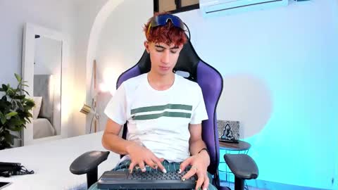 Snapshot of novawheeler chatting on 02.24.25 Nova online show from 02.24.25