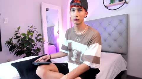 Snapshot of novawheeler chatting on 03.11.25 Nova online show from 03.11.25