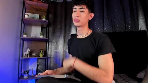 Snapshot of novawheeler chatting on 11.10.25 Nova online show from 11.10.25