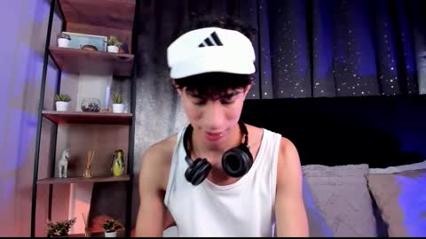 Snapshot of novawheeler chatting on 11.27.25 Nova online show from 11.27.25