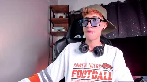 Snapshot of novawheeler chatting on 12.03.25 Nova online show from 12.03.25