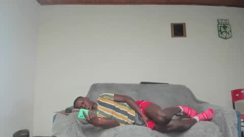 Snapshot of nreus chatting on 11.19.25 nreus online show from 11.19.25