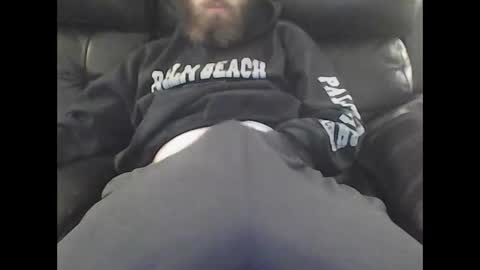 Snapshot of nudestud887 chatting on 12.21.24 nudestud887 online show from 12.21.24