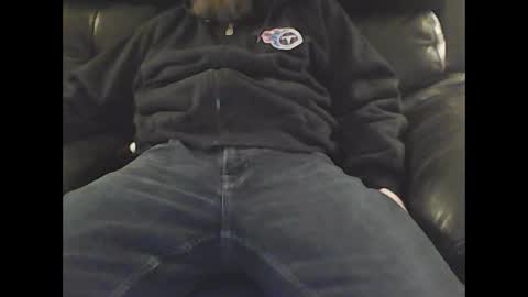 Snapshot of nudestud887 chatting on 01.21.25 nudestud887 online show from 01.21.25