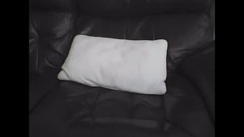 Snapshot of nudestud887 chatting on 02.22.25 nudestud887 online show from 02.22.25