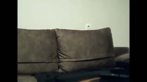 Snapshot of nudist_man chatting on 02.14.25 Milen online show from 02.14.25