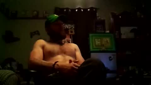 Awwwww Hey Sweetie Pies. Welcome To The Sweetie Pie Lounge. Enjoy The Dad-Cast. SweetCorny Fun-loving Dad Talk. online show from 02.20.25