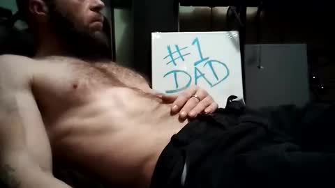 Awwwww Hey Sweetie Pies. Welcome To The Sweetie Pie Lounge. Enjoy The Dad-Cast. SweetCorny Fun-loving Dad Talk. online show from 03.03.25