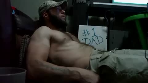 Awwwww Hey Sweetie Pies. Welcome To The Sweetie Pie Lounge. Enjoy The Dad-Cast. SweetCorny Fun-loving Dad Talk. online show from 11.16.25